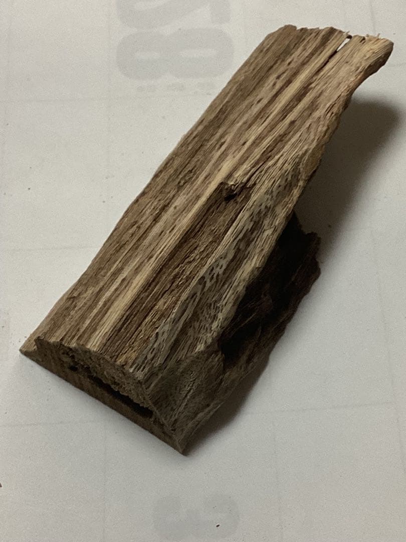 ベトナム産沈香木30g 良品　茶道具仏具整理出品にて　リラクゼーション