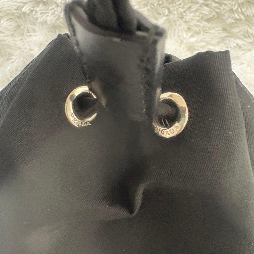 近年型・極上美品✨】プラダ 巾着ポーチ ドローストリング