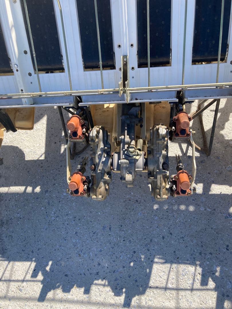 クボタ田植え機ＳＰＵ６０　6条植え