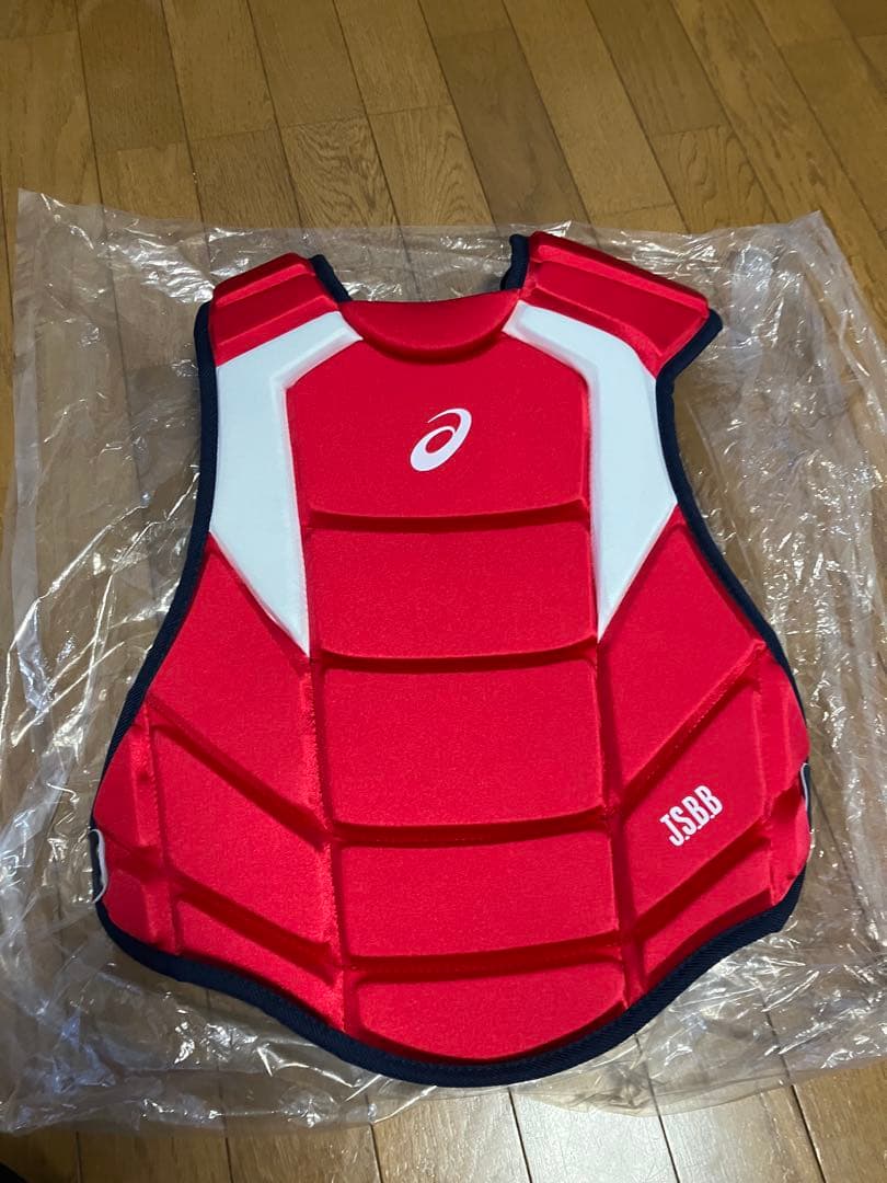 アシックス　新品未使用　ASICS キャッチャー防具