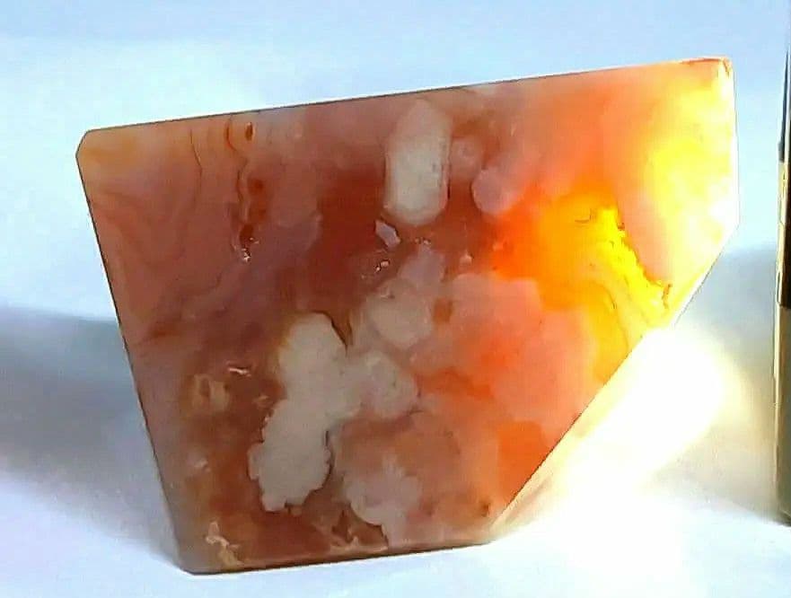 高品質 桜めのう カーネリアン 共生 フリーフォーム 浄化 癒し - メルカリ