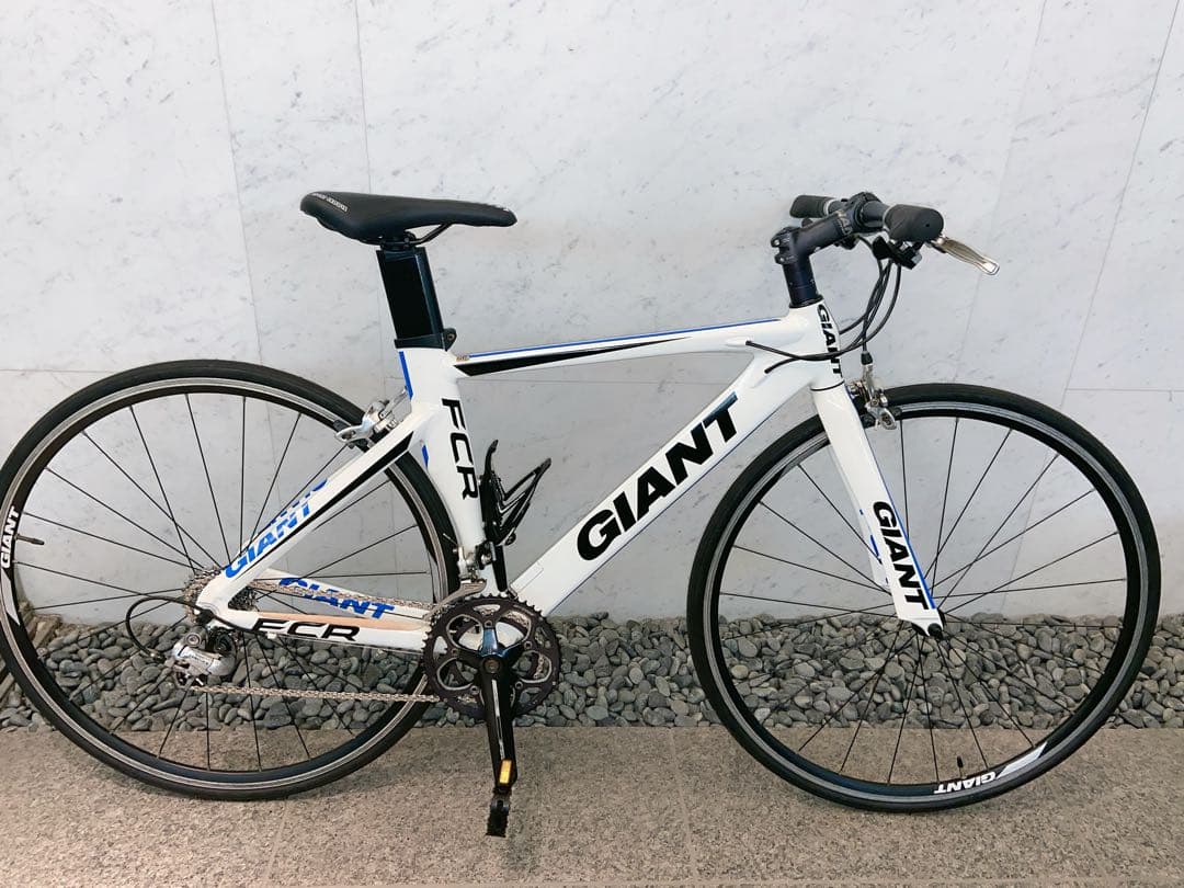 カーボン！　GIANT FCR フラットバーロード　クロスバイク　ジャイアント