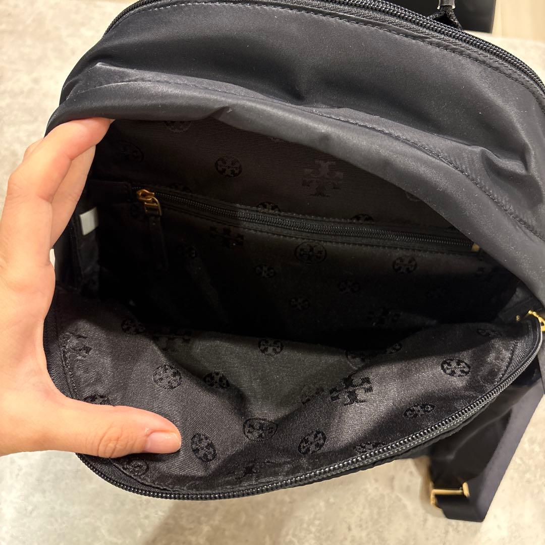 Tory Burch ブラックバックパック