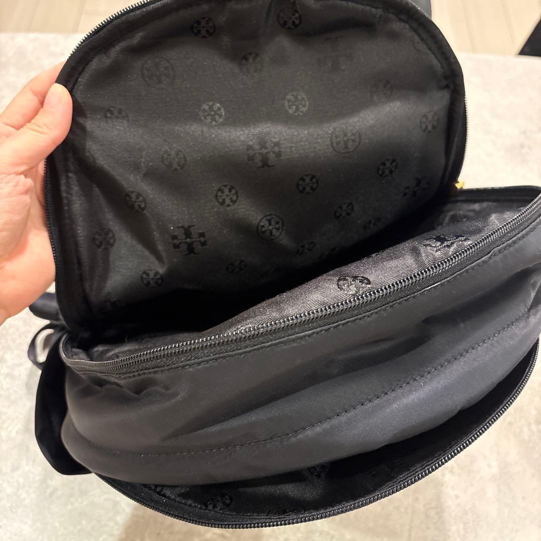 Tory Burch ブラックバックパック