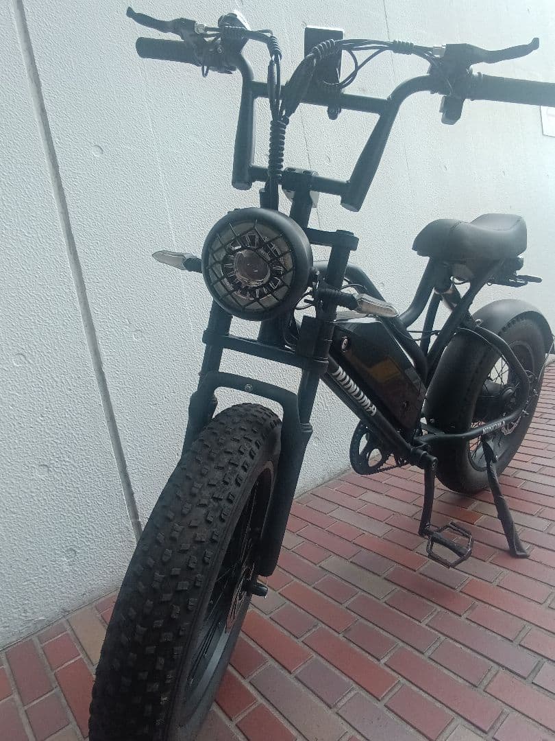 電動E-BIKE　ファットタイヤ　使用度少なめ