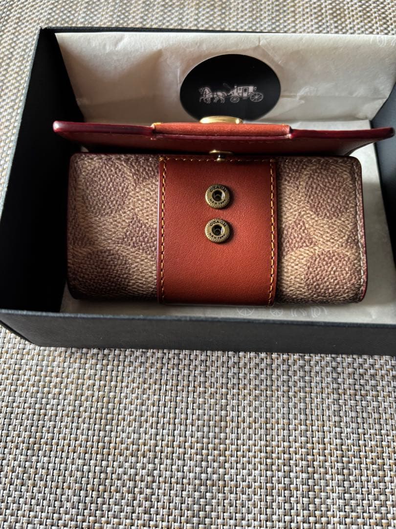 COACH レザーキーケース ブラウン/ベージュ