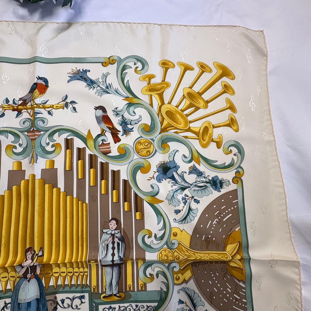 エルメス　カレ90　パイプオルガンと機械仕掛けの楽器