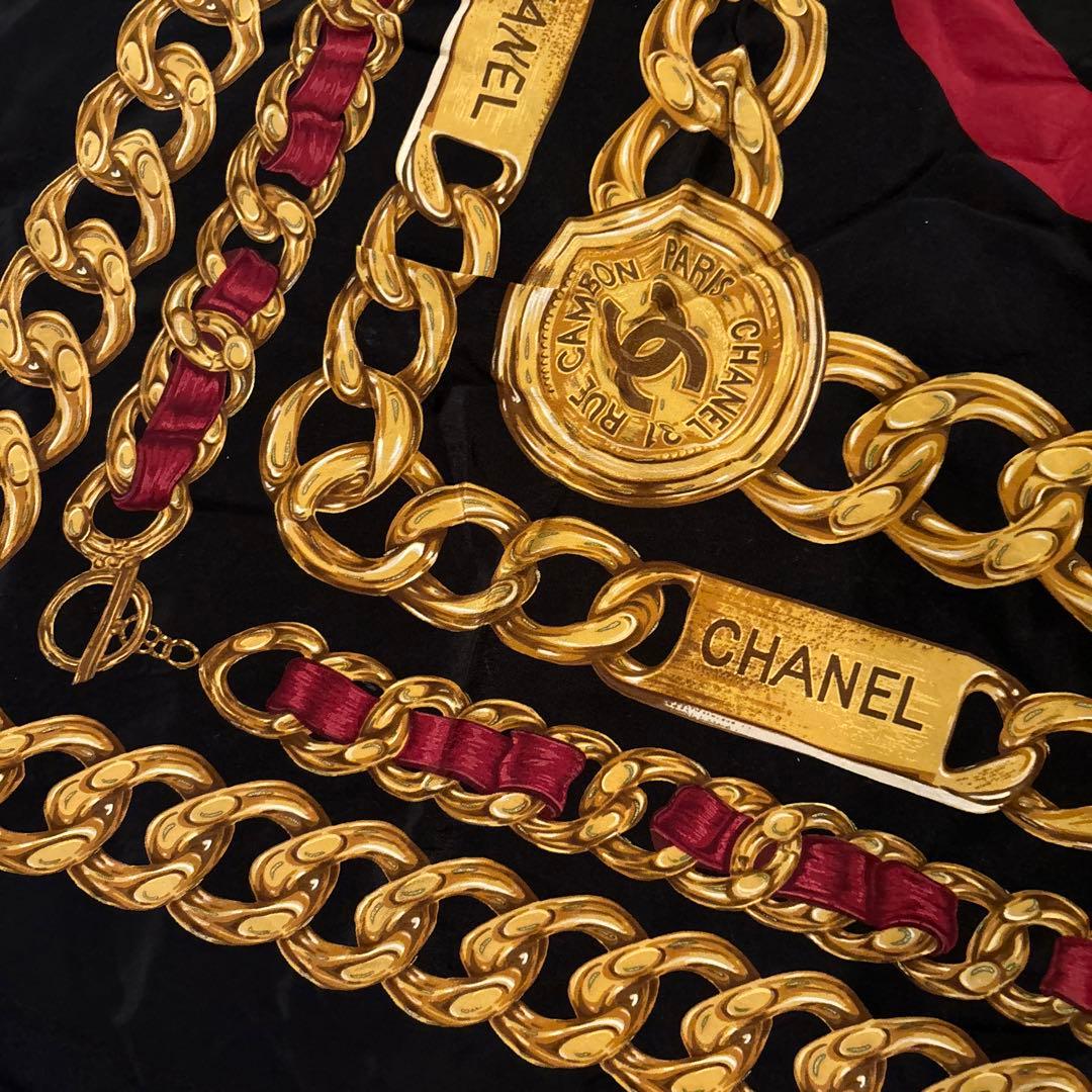 CHANEL シルク スカーフ 黒 赤 金