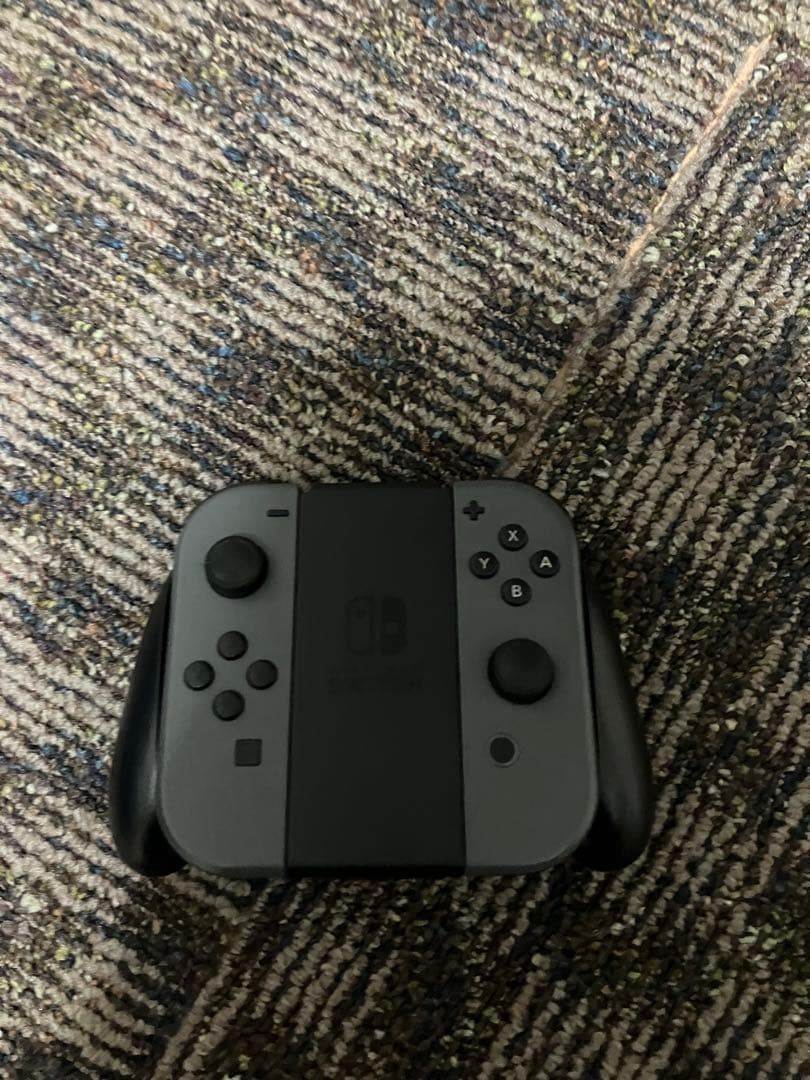 n*1様 任天堂　Nintendo Switch ブラック 本体 + おまけ付き