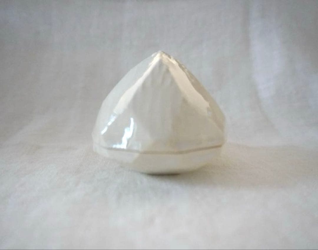 中里花子_ 蓋物　ダイアモンド　塩入れ