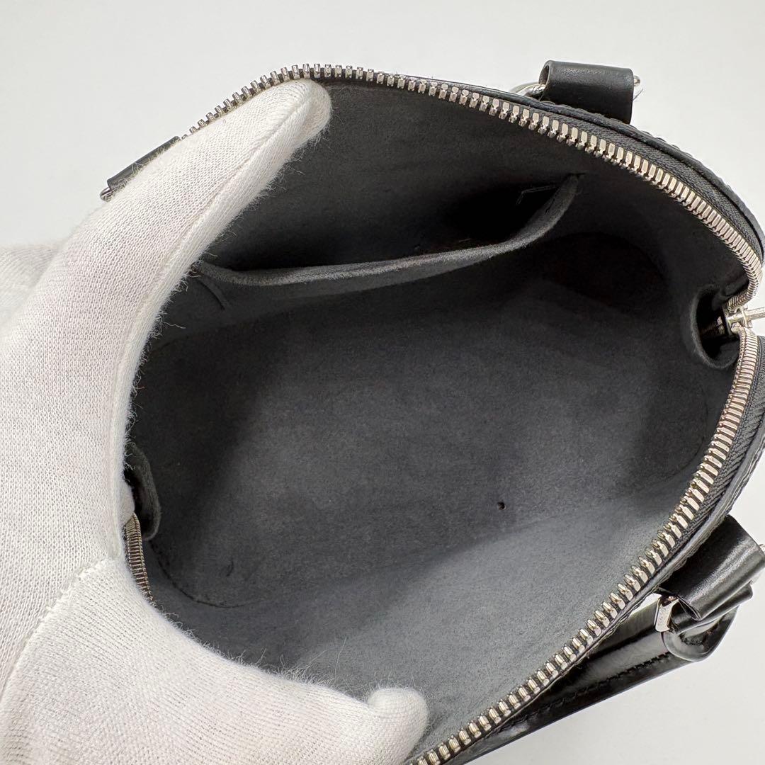 Mei様✨ルイヴィトン エピ アルマBB M40862 バッグ　ノワール