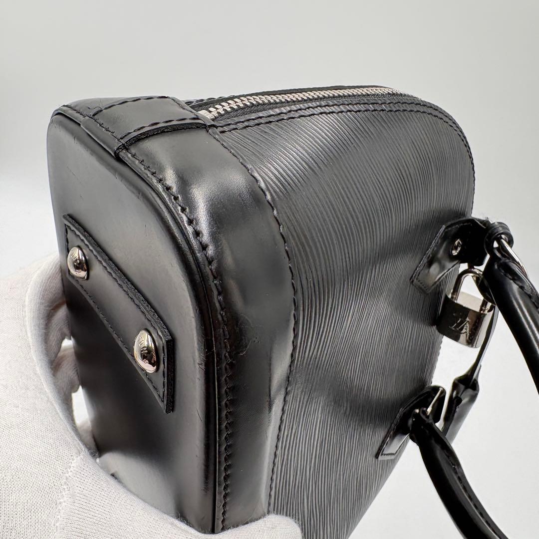 Mei様✨ルイヴィトン エピ アルマBB M40862 バッグ　ノワール