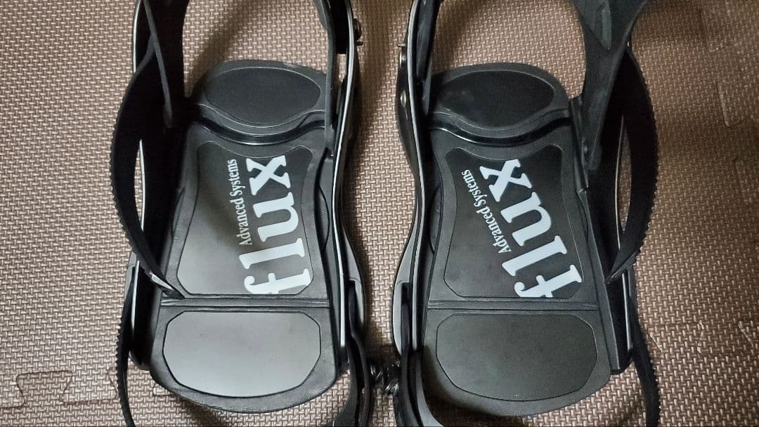 即購入優先早い者勝ち】FLUX XV 22-23モデル