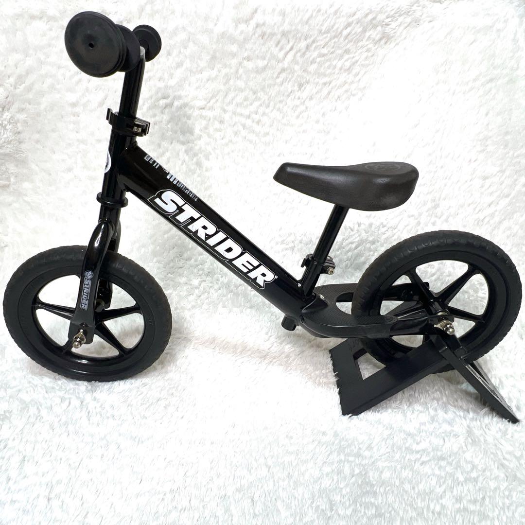 【汎用スタンド付き】ストライダー12インチ SPORT ブラック 日本正規品