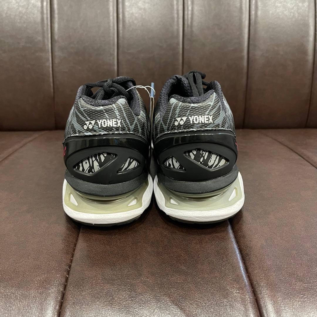 ヨネックス　ランニングシューズ　セーフラン810C　25,5cm