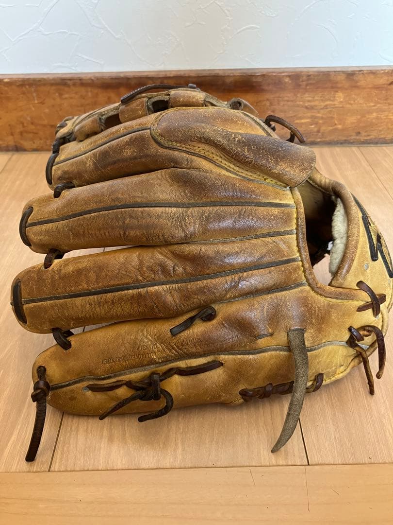 ミズノプロ　投手用グローブ