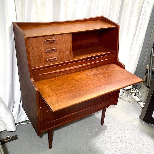 HY北欧ビンテージ家具　ライティングビューロー　チェストドレッサー　タンス