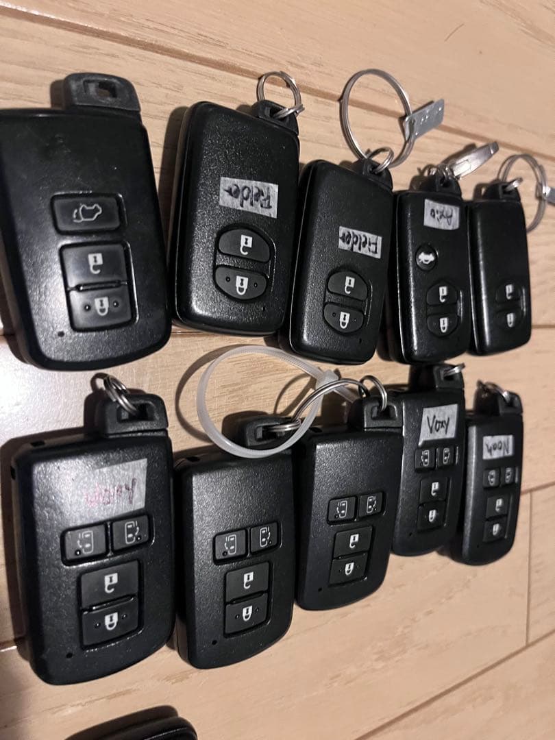 @*読様 スバル&トヨタ　キーレスエントリーリモコン 11個セット