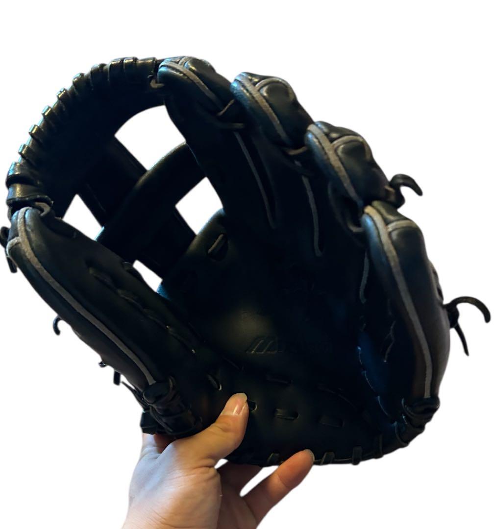 美品　ミズノ ビクトリーステージ　ビックM 黒 グローブ 右手用
