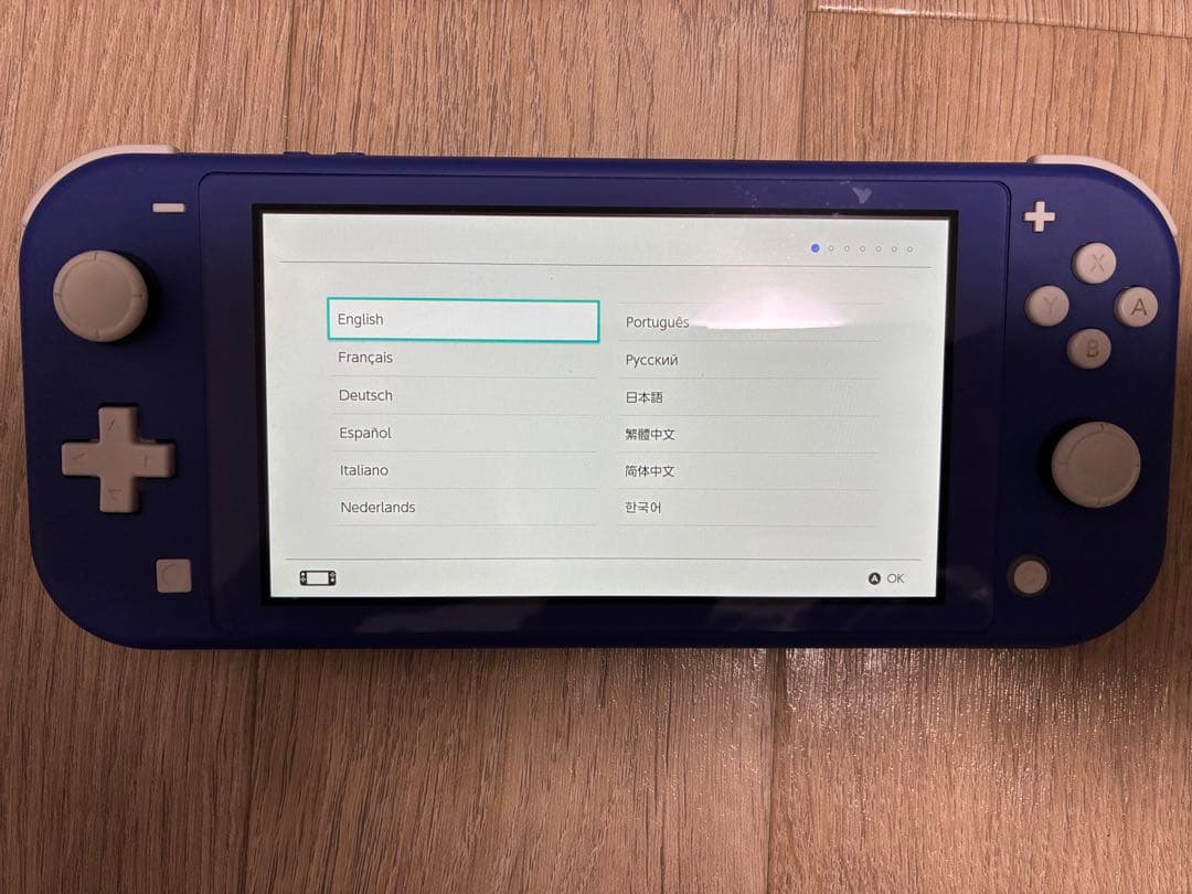 美品 Switch lite 箱、ケースあり　初期化済み おまけソフト付き