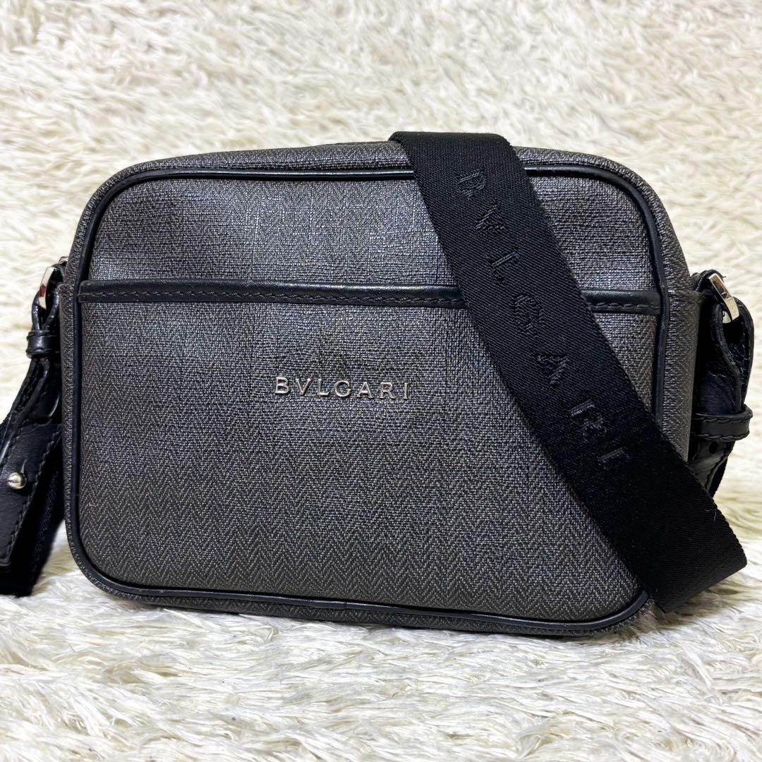 【良品】ブルガリ ウィークエンド ショルダーバッグ カメラバッグ クロスボディ
