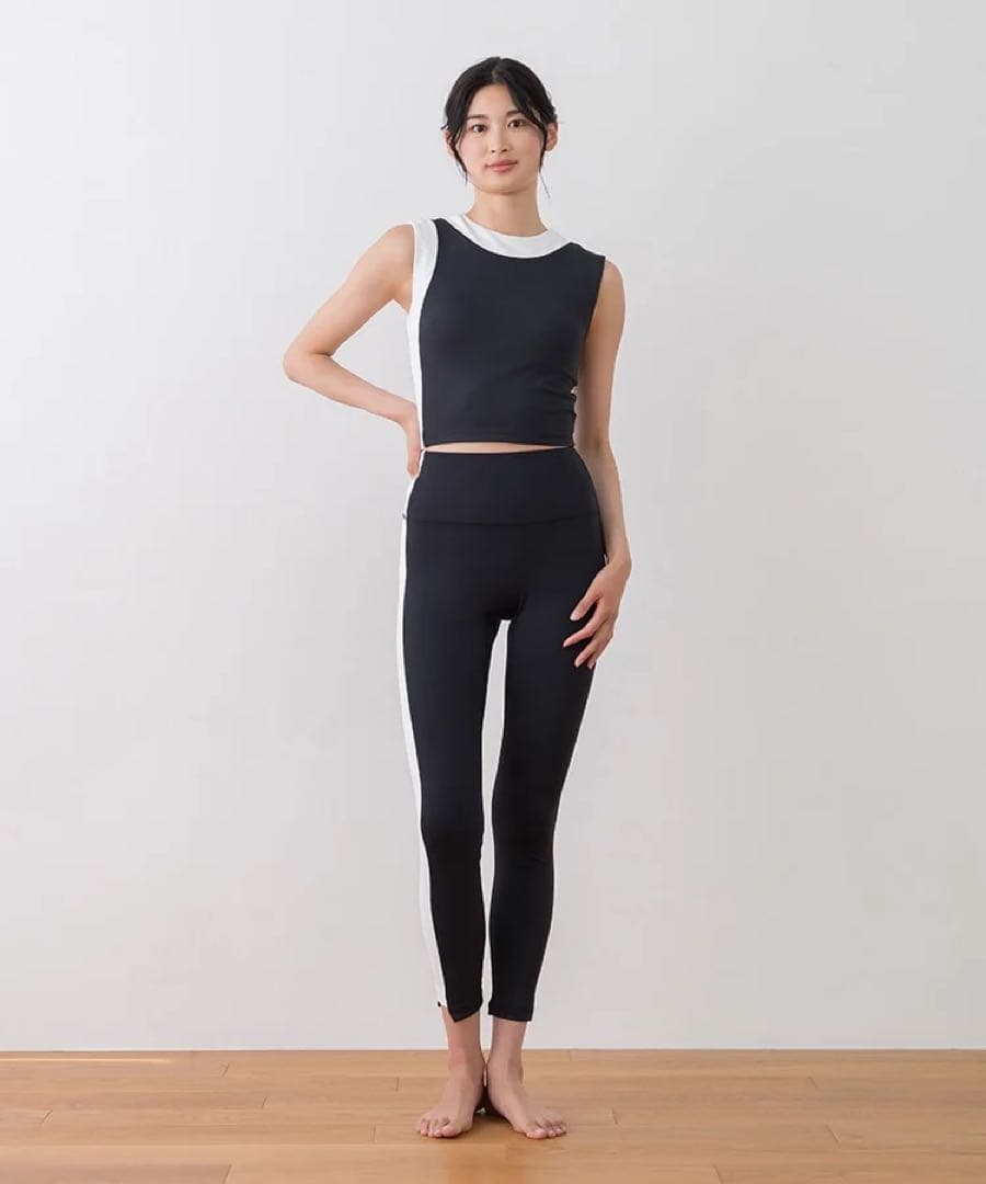 LABA SUKALA バイカラーアシンメトリーレギンス　黒