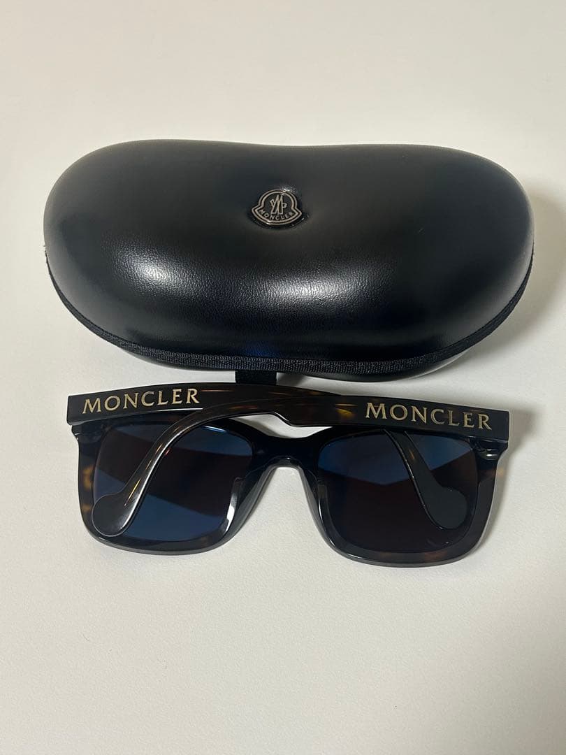 【美品】MONCLER サングラス ビッグロゴ べっ甲 ML0113-K52J