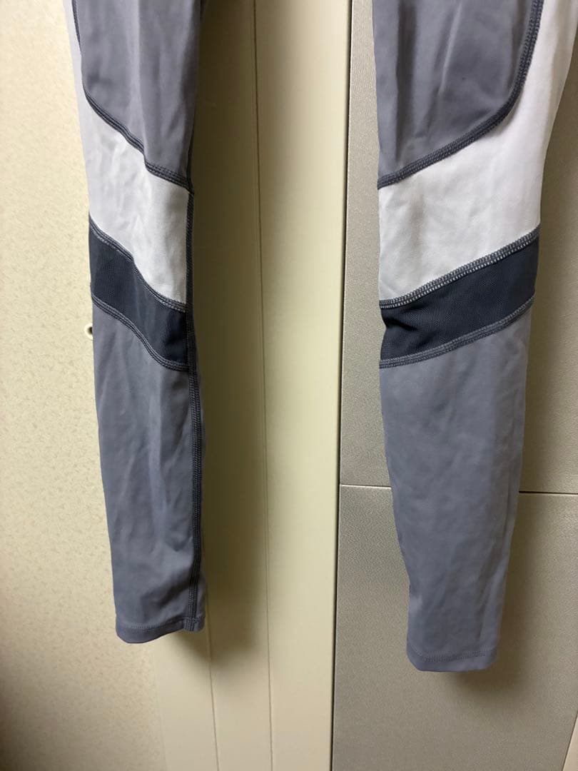 FEELCYCLE アパレル　グレー　S 上下セット　ブラトップ　トレーニング