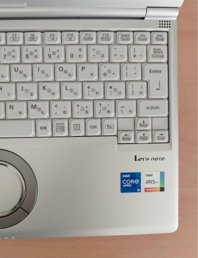 使用310H CF-SV1/第10代i5/8GB/SSD256GB/office