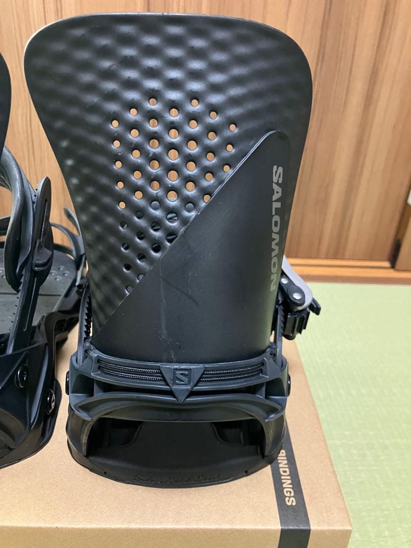 23-24SALOMON ホログラム　スノーボード ビンディング ブラック