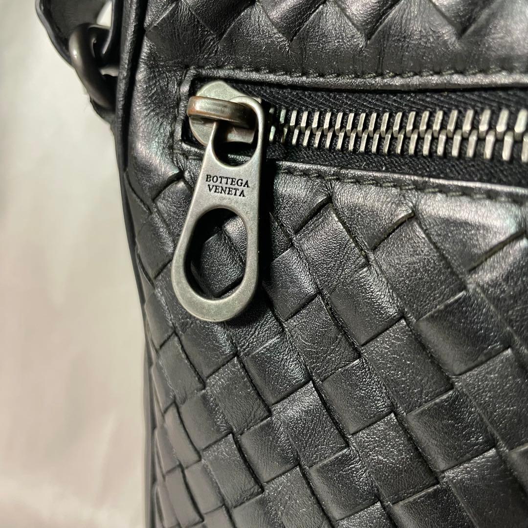 定価20万超！BOTTEGA VENETAイントレチャート ショルダーバッグ