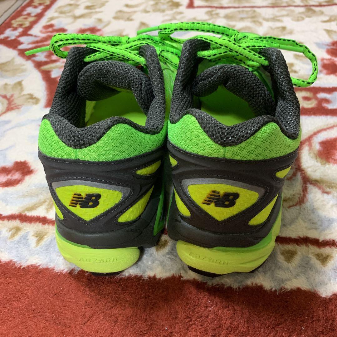 ニューバランス ランニングシューズ