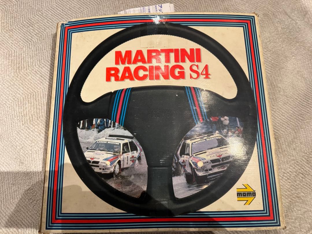 MOMO ステアリング マルティニレーシング S4 箱付 当時物