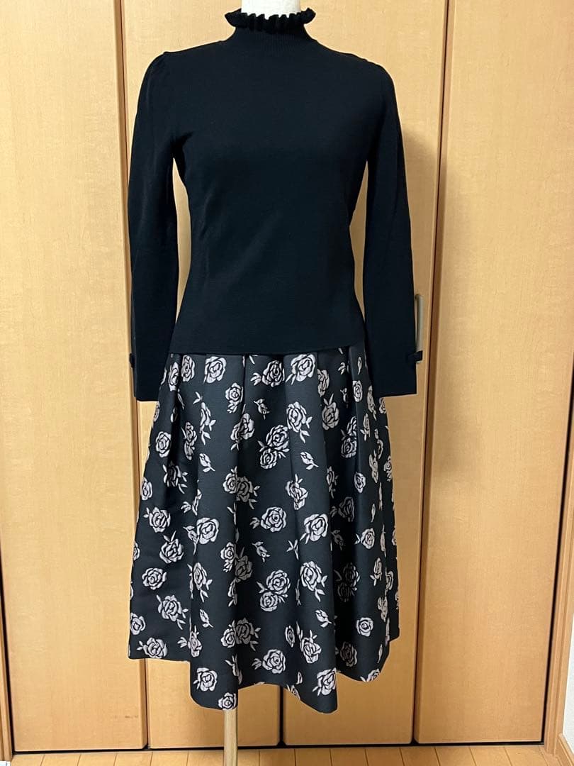 エムズグレイシー未使用薔薇が浮かぶスカート40