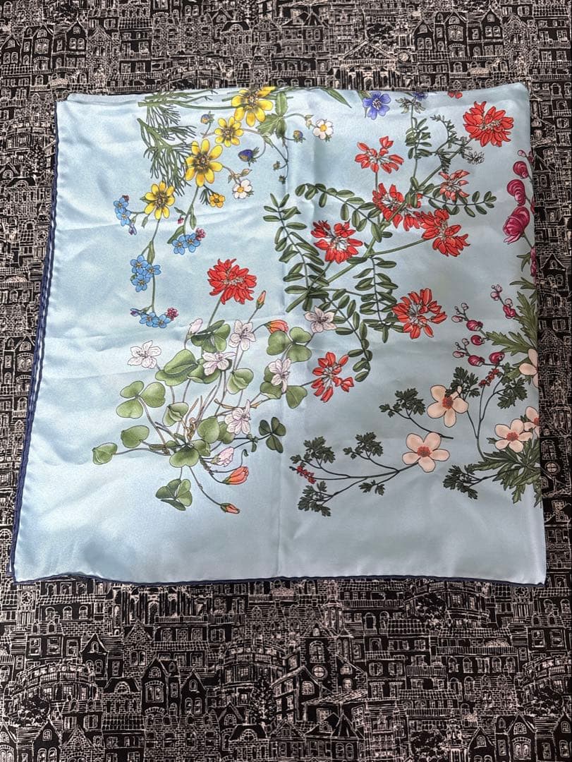 【美品】トゥモローランド　イタリア製 スカーフ　ボタニカル　シルク