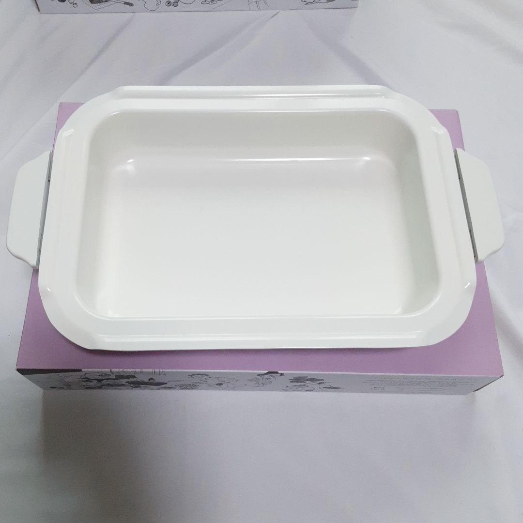 未使用級 BRUNO ホットプレート レッド プレート２枚　鍋付き