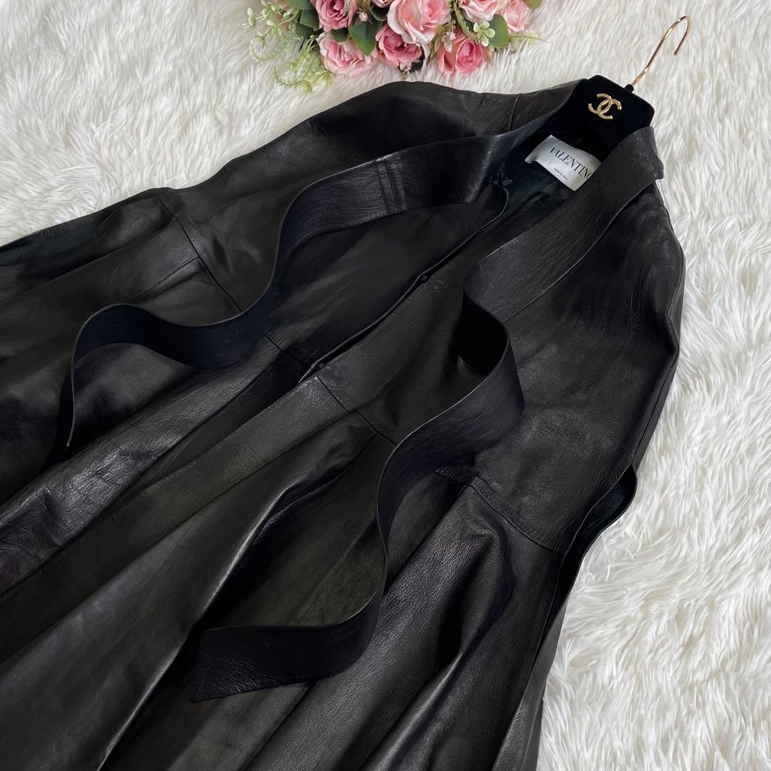 A*a様 《 最高峰の絶品 》 VALENTINO ボウタイ付き レザーケープ