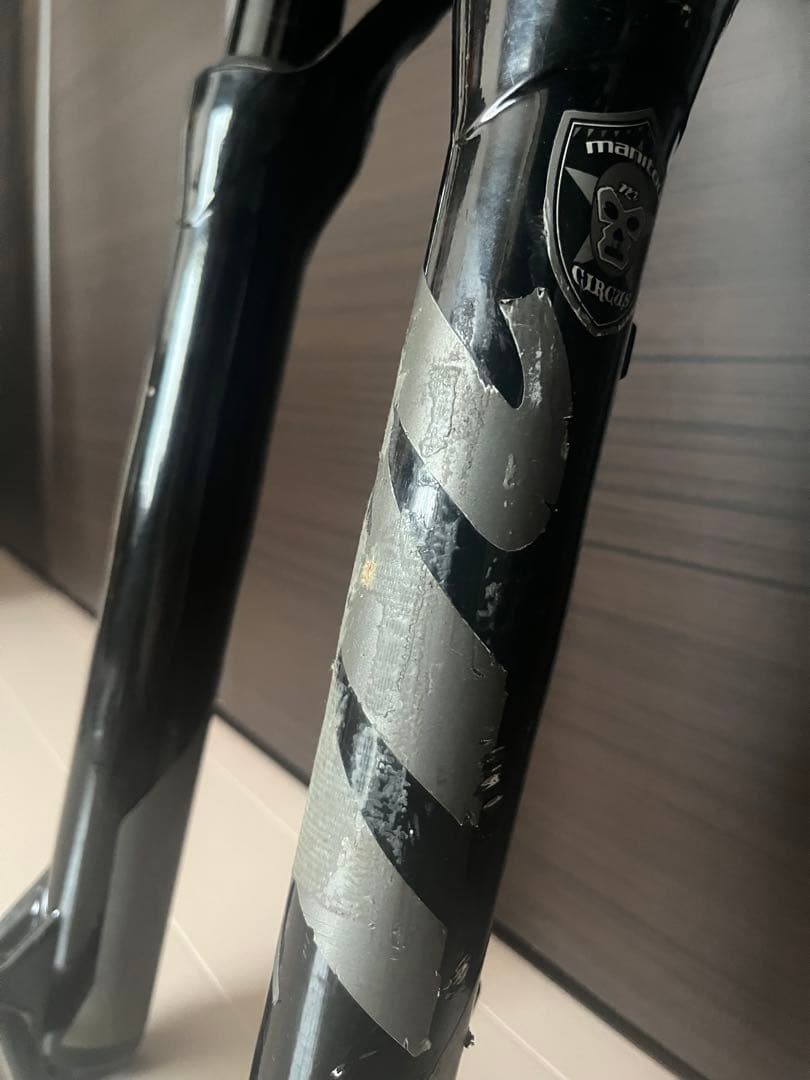 manitou circus expert 20×110 サスペンションフォーク