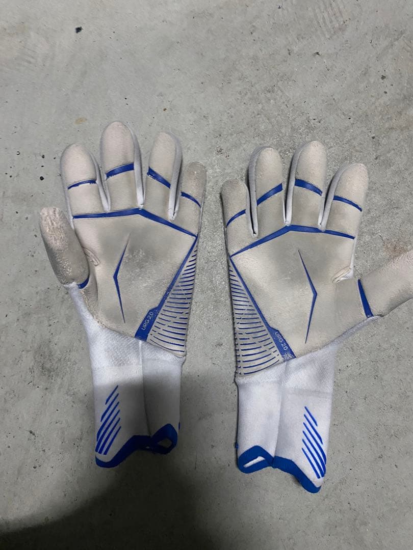 アディダスキーパーグローブ