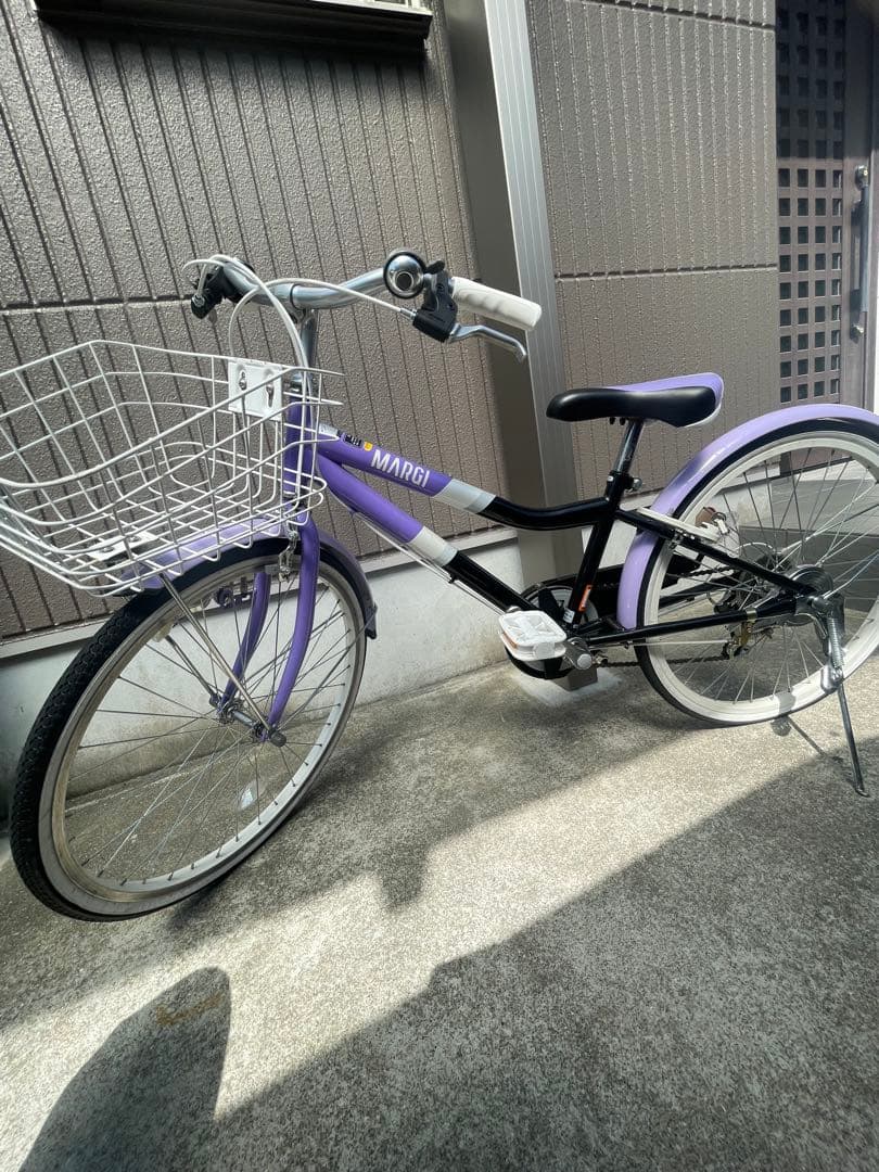 女の子　Margi 子供用自転車　22インチ　ラメパープル
