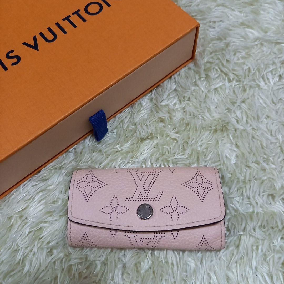 LOUIS VUITTON　マヒナ　ミュルティクレ4　レザーキーケース　ICタグ