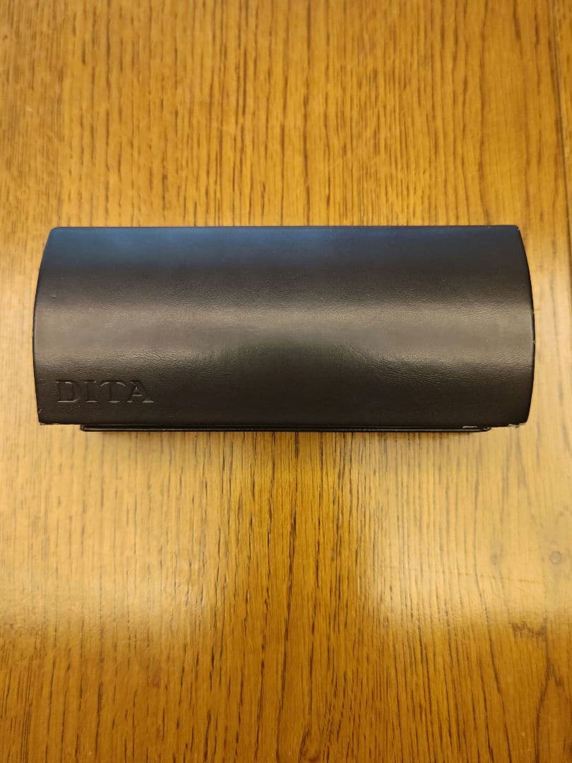 K*G様 メガネ　ディータ ブラック キャットアイ