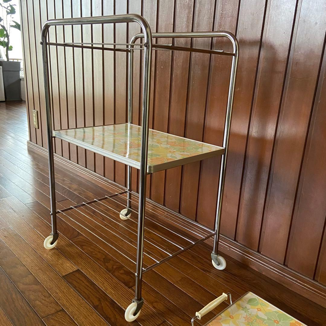 昭和レトロ　キッチンワゴン　花柄　3段　当時物　レトロポップ　トレー