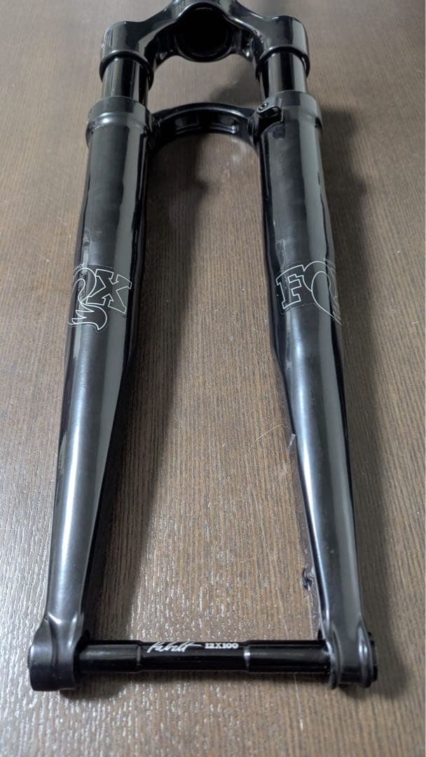 サスペンションFox TC 40mm performance