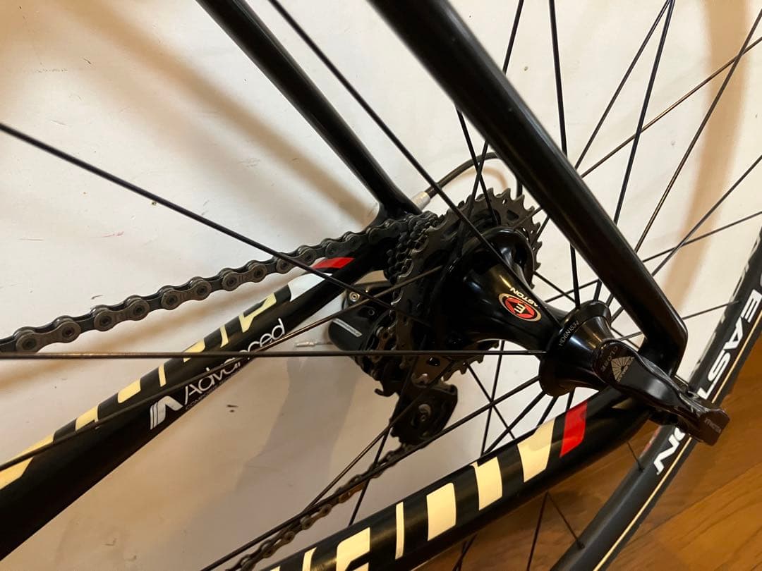 GIANT TCR ADVANCED カンパ アテナ組み　重量 6.8kg