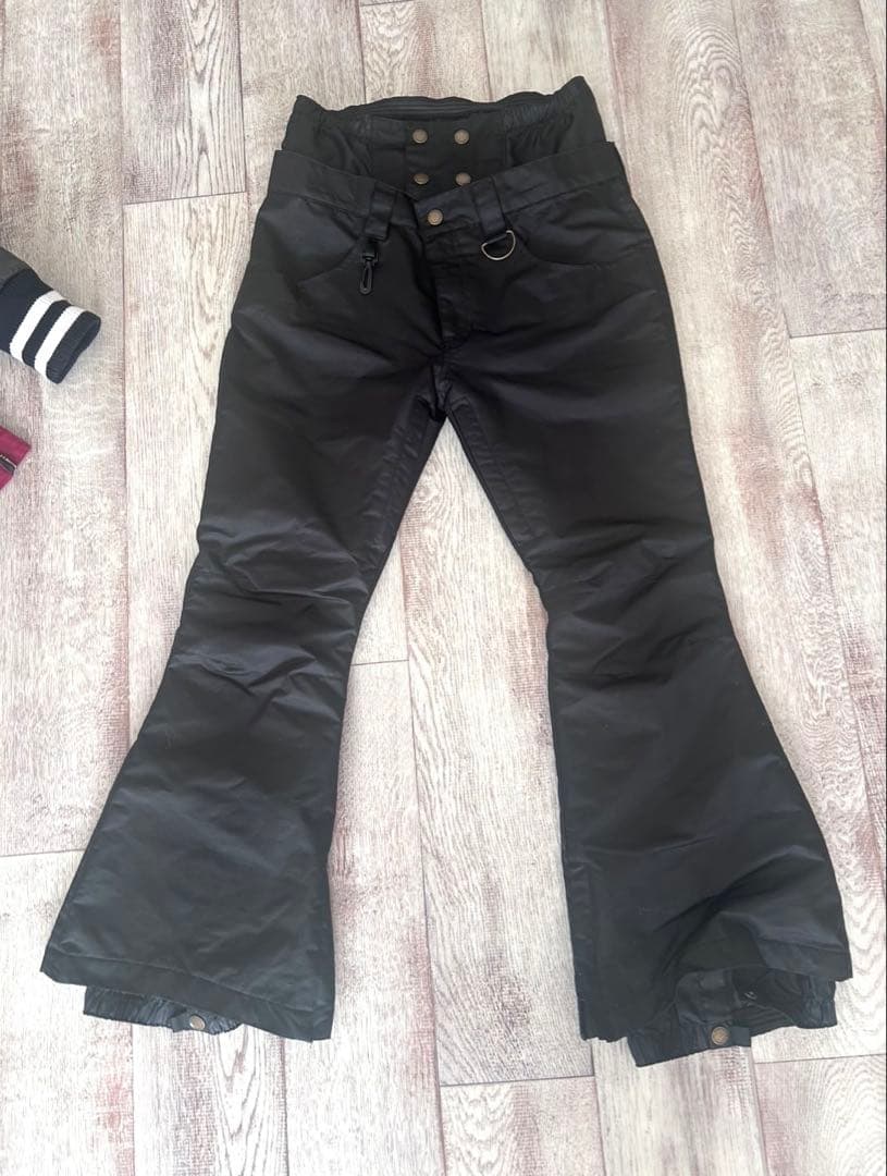 《値下げOK》ACC エーシーシー　スノボーウェア上下セット　レディース　M