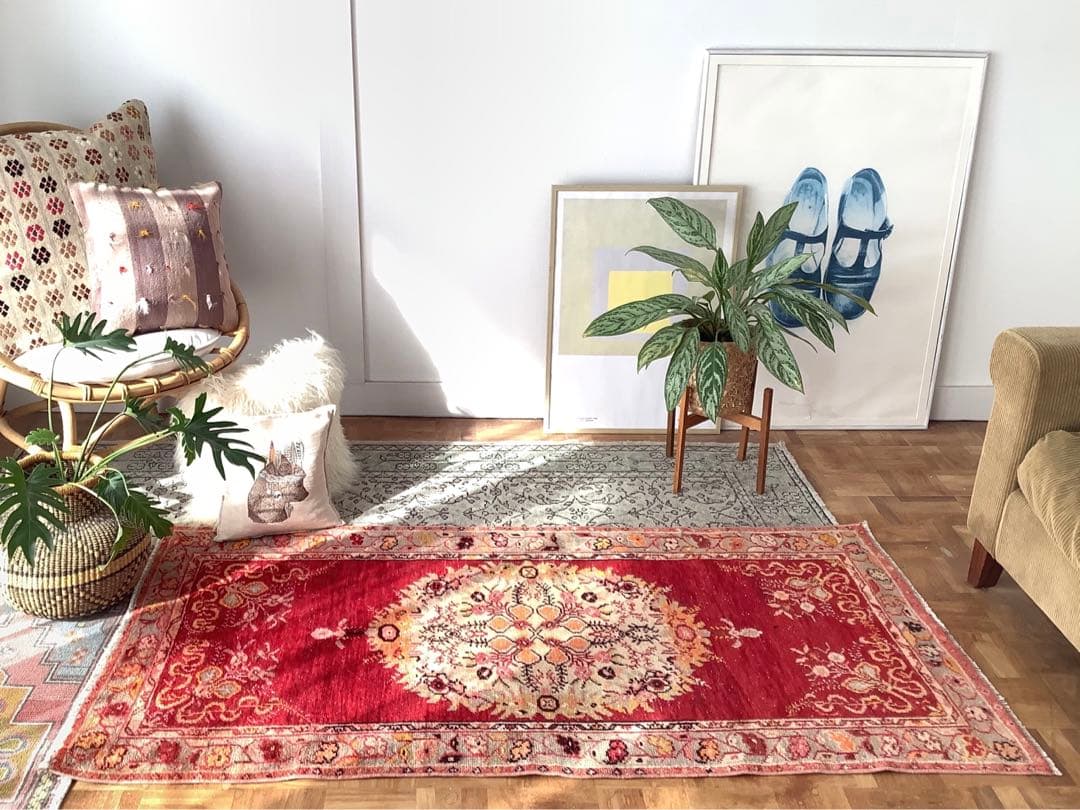 ✧憧れのギュネイ/red✧1970年代 トルコ・ヴィンテージラグ トライバルラグ