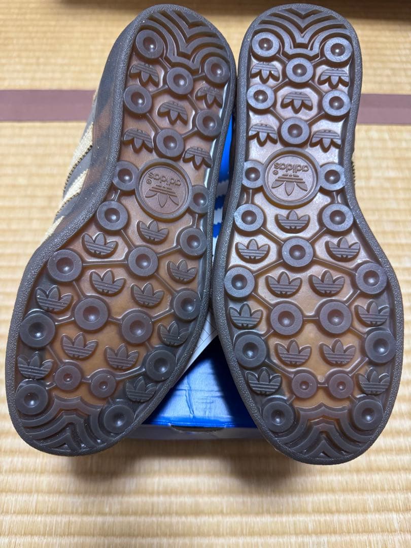 靴 meadidas GAZELLE INDOOR