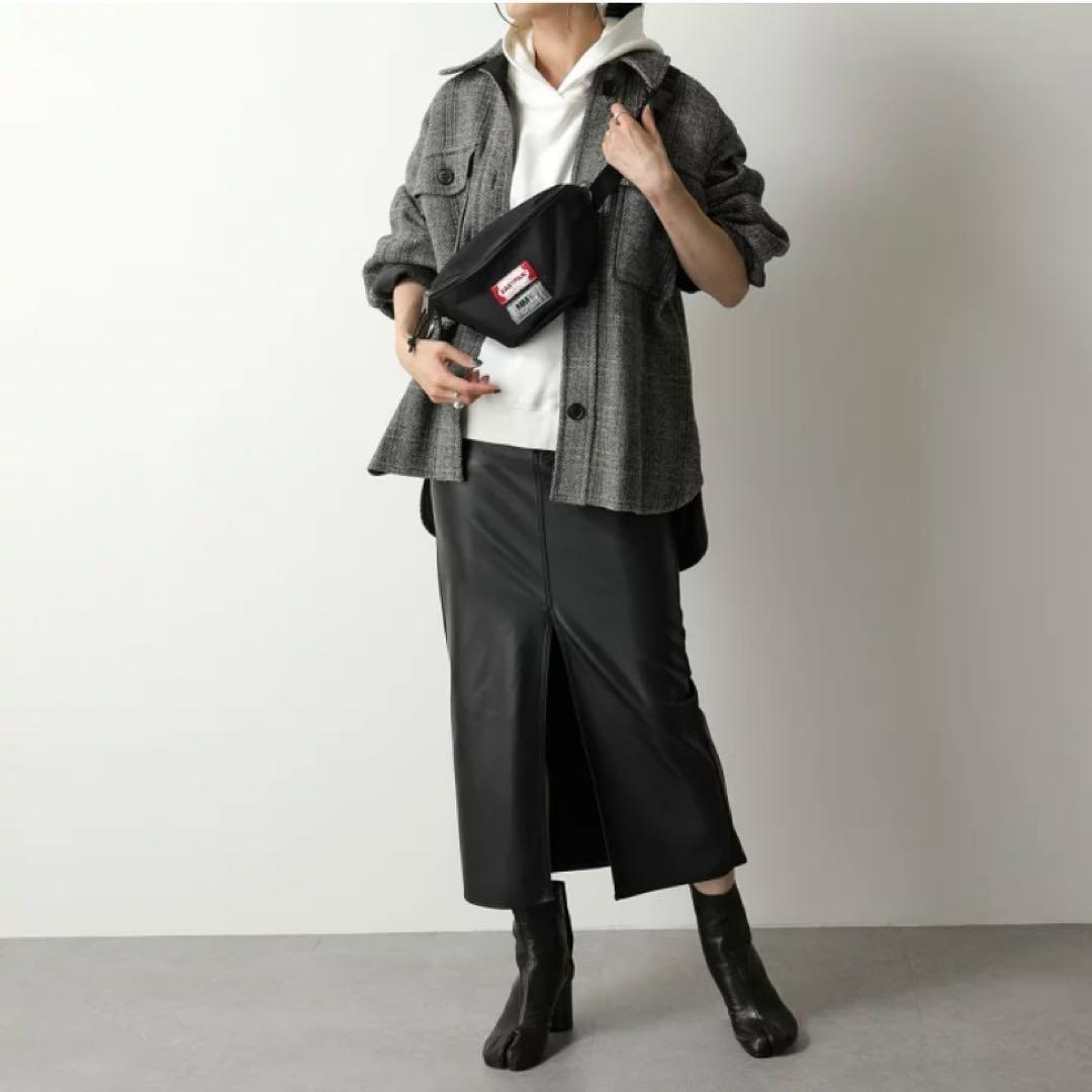 ＊極美品＊マルジェラMM6 × EASTPAK ボディバッグ 黒白