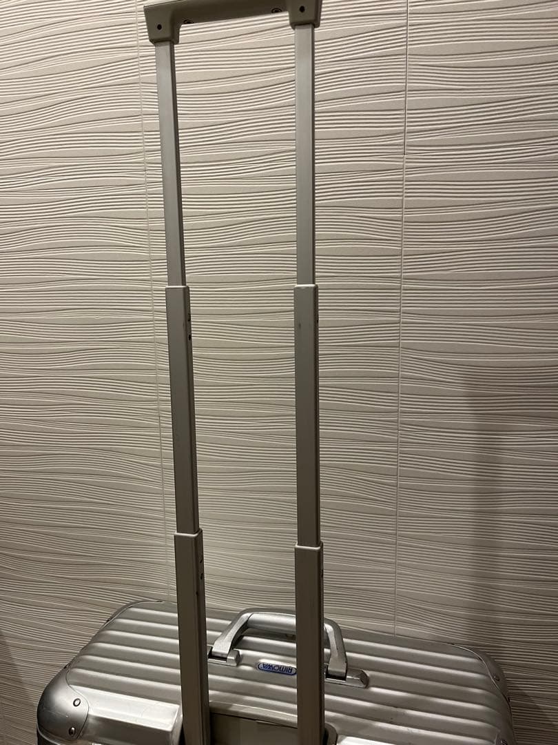 RIMOWA パイロットトロリー 2輪 廃盤 Audi仕様 - メルカリ